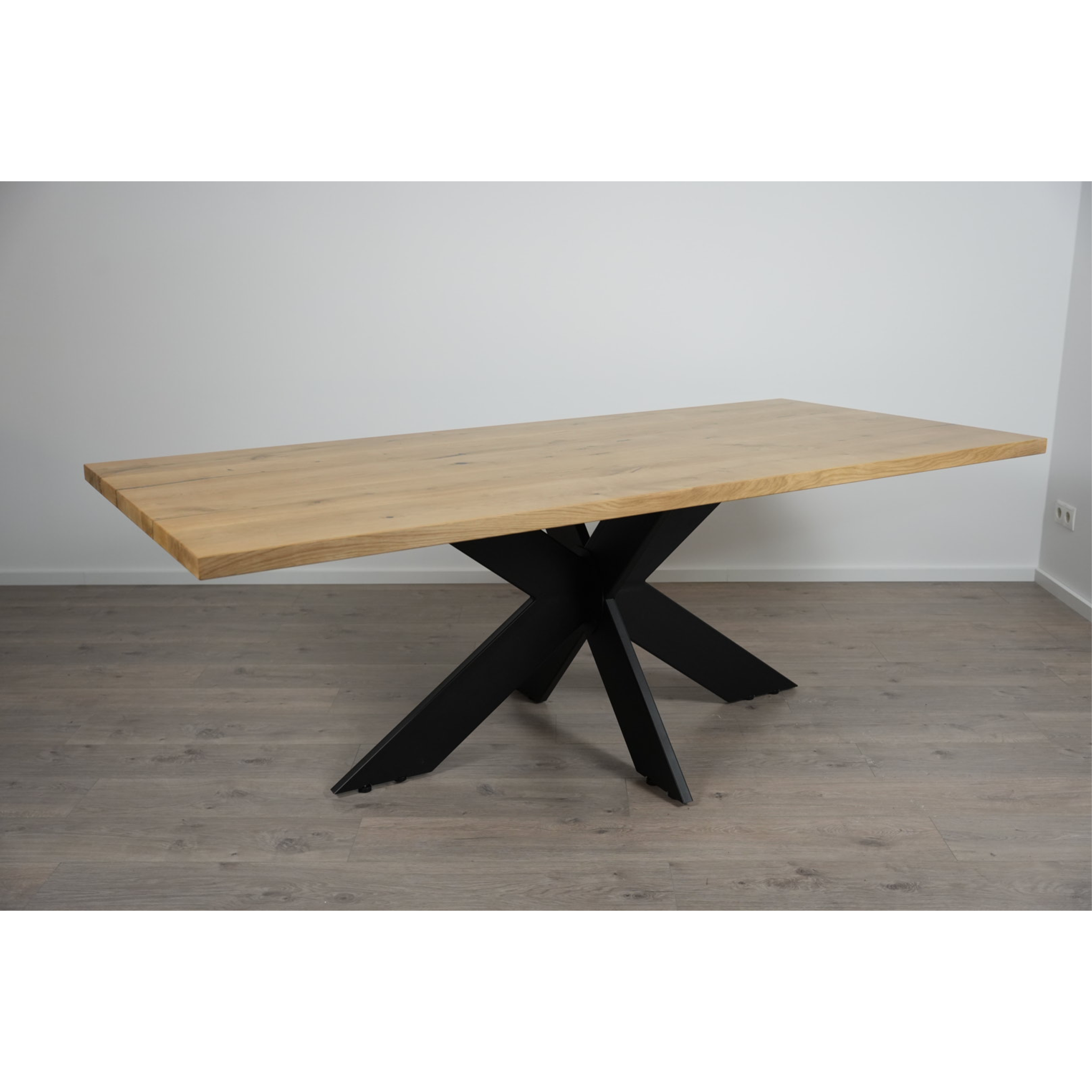 Massivholz Esstisch | Gerade Kante Spider Gestell / Schwarz