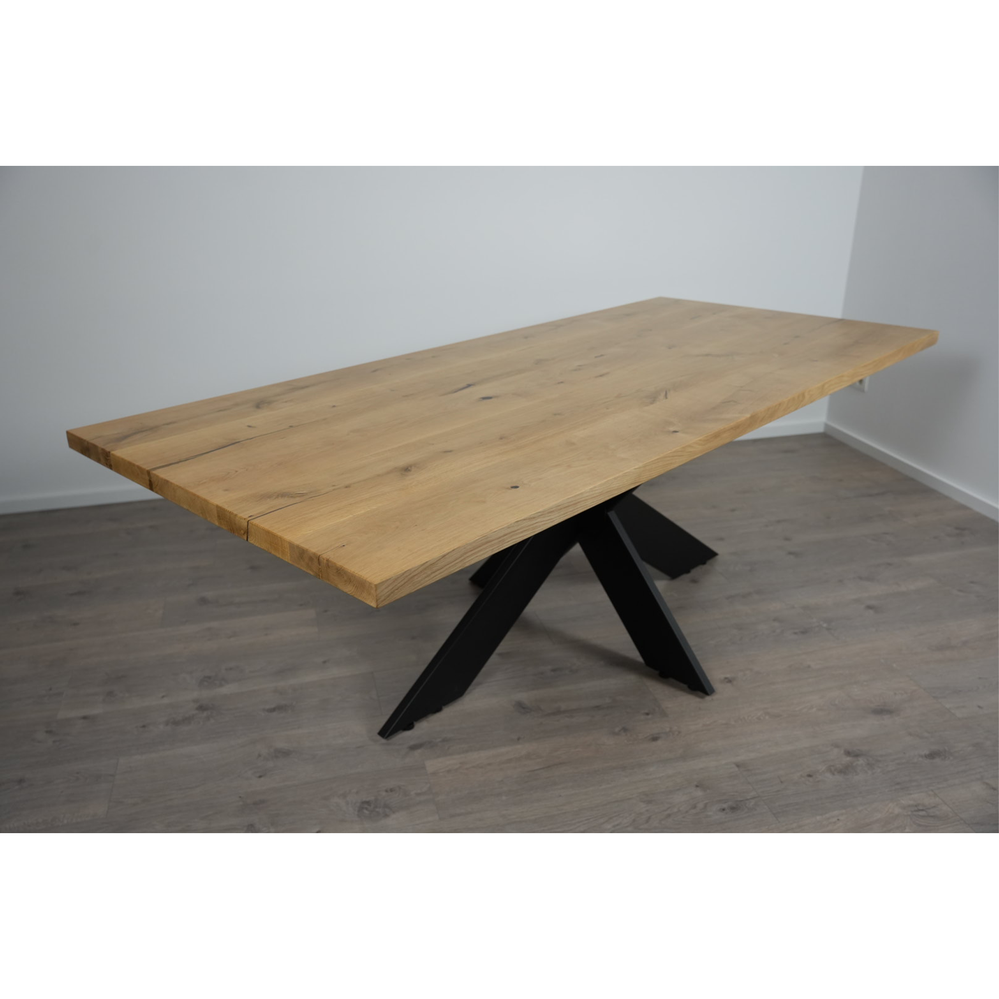 Massivholz Esstisch | Gerade Kante Spider Gestell / Schwarz