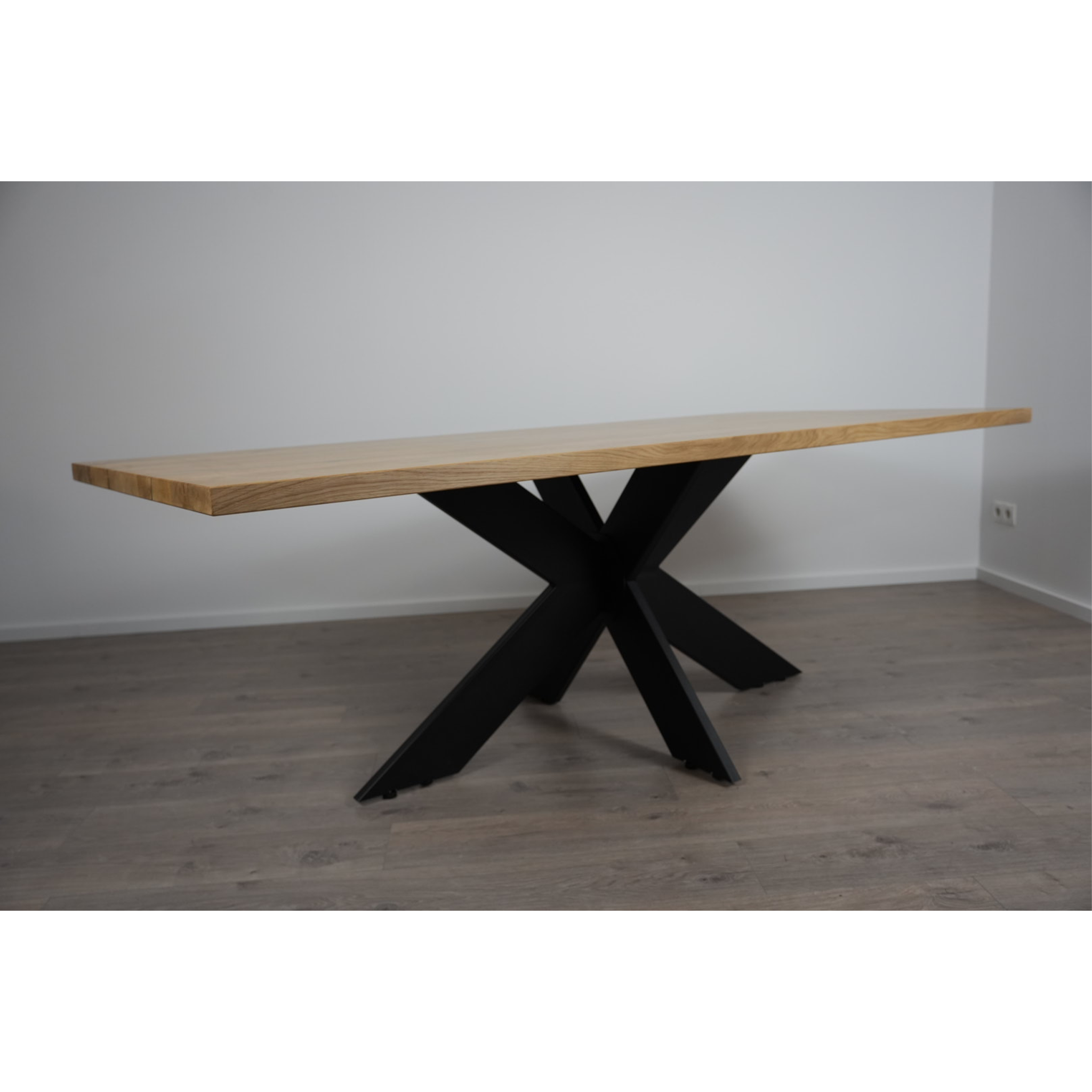 Massivholz Esstisch | Gerade Kante Spider Gestell / Schwarz