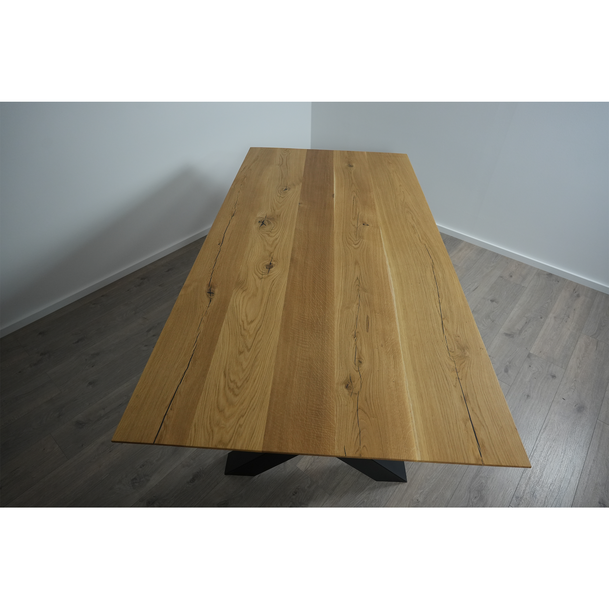 Esstisch Massivholz | Schweizer Kante X - Gestell / Schwarz