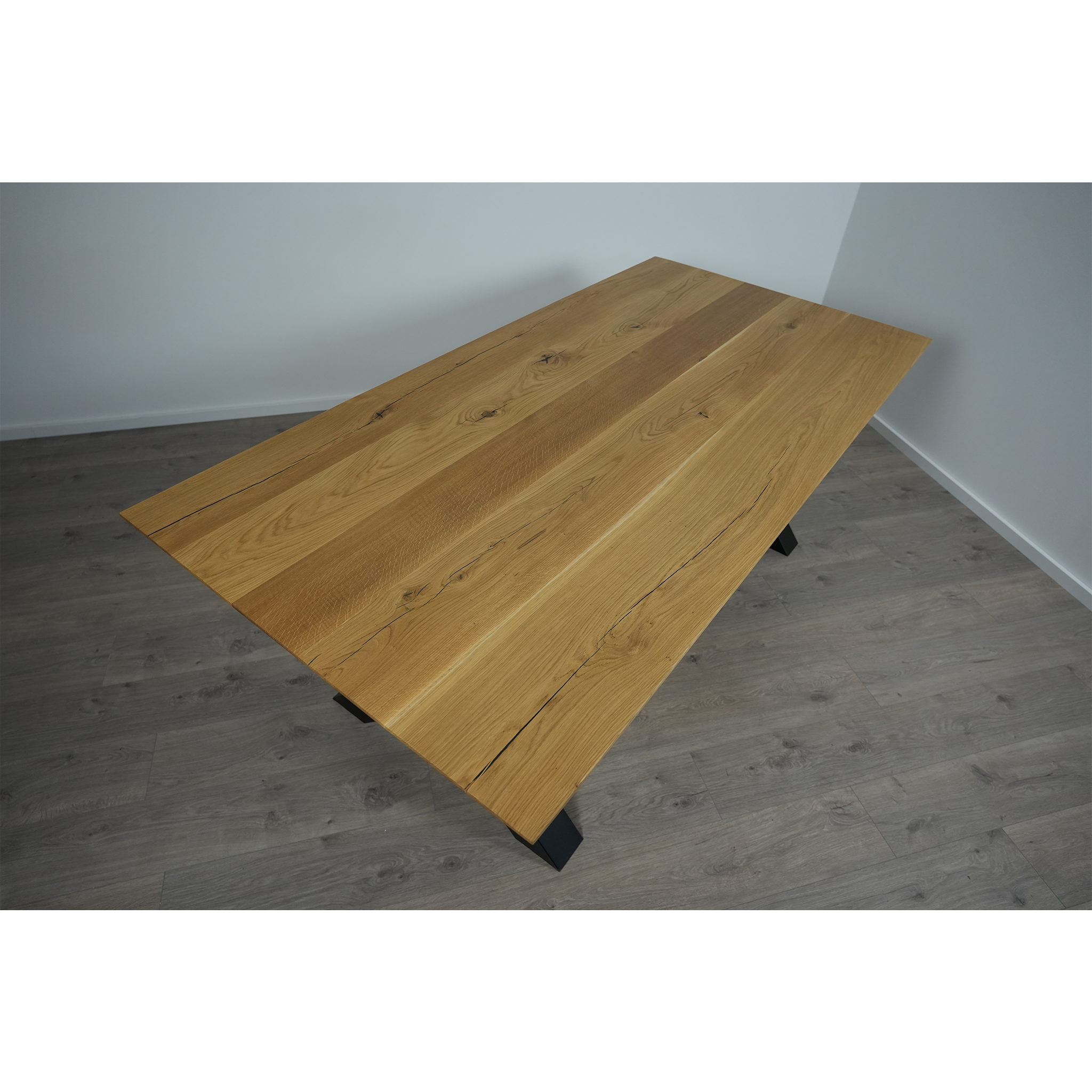 Esstisch Massivholz | Schweizer Kante X - Gestell / Schwarz