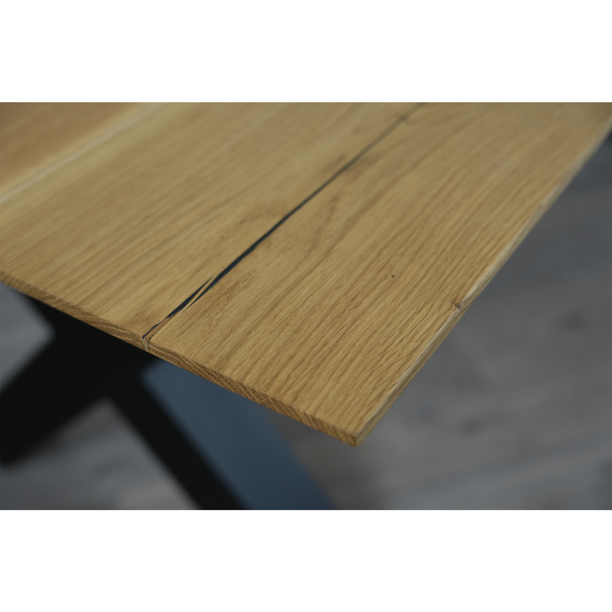 Esstisch Massivholz | Schweizer Kante X - Gestell / Schwarz