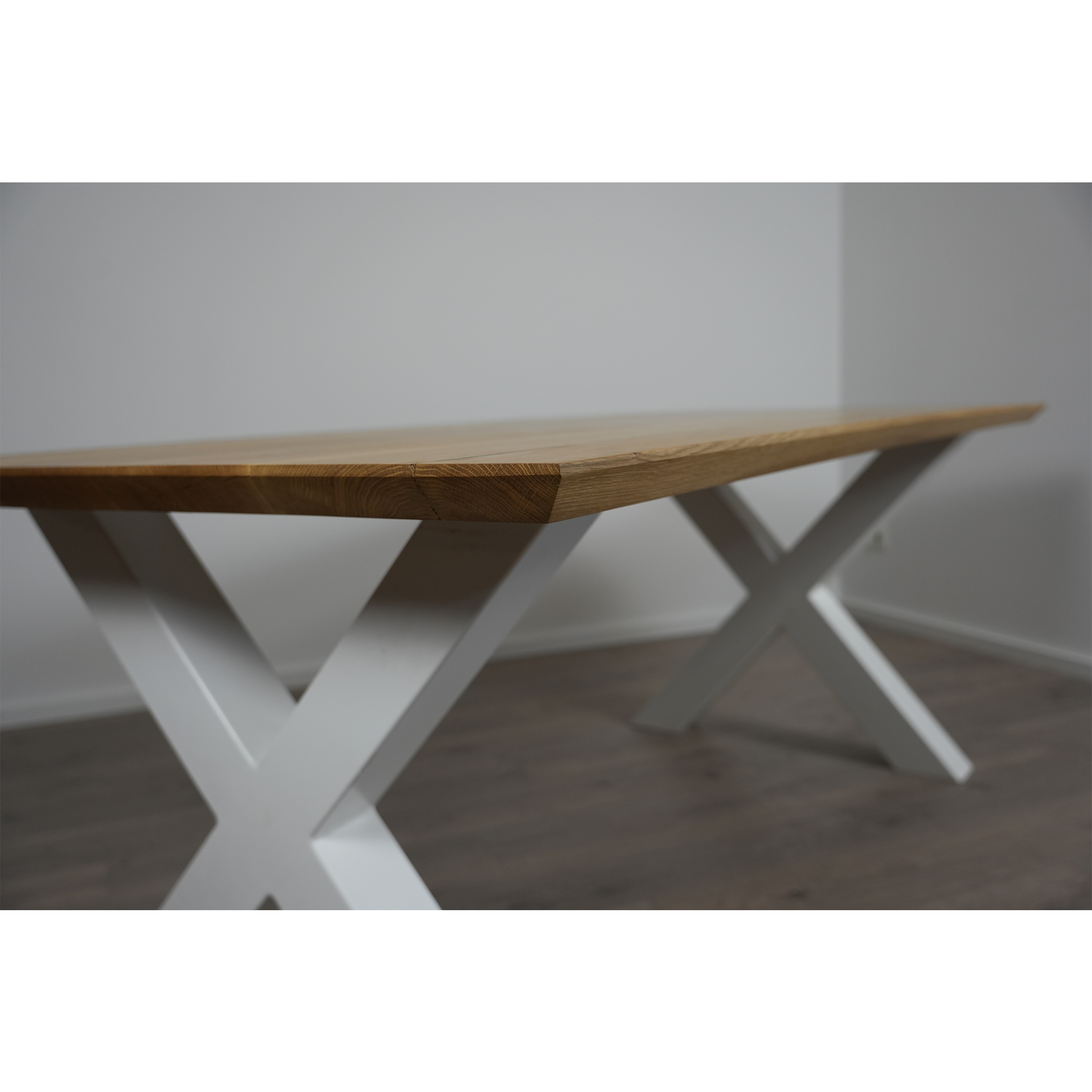 Massivhol Esstisch | Schweizer Kante X - Gestell / Weiß