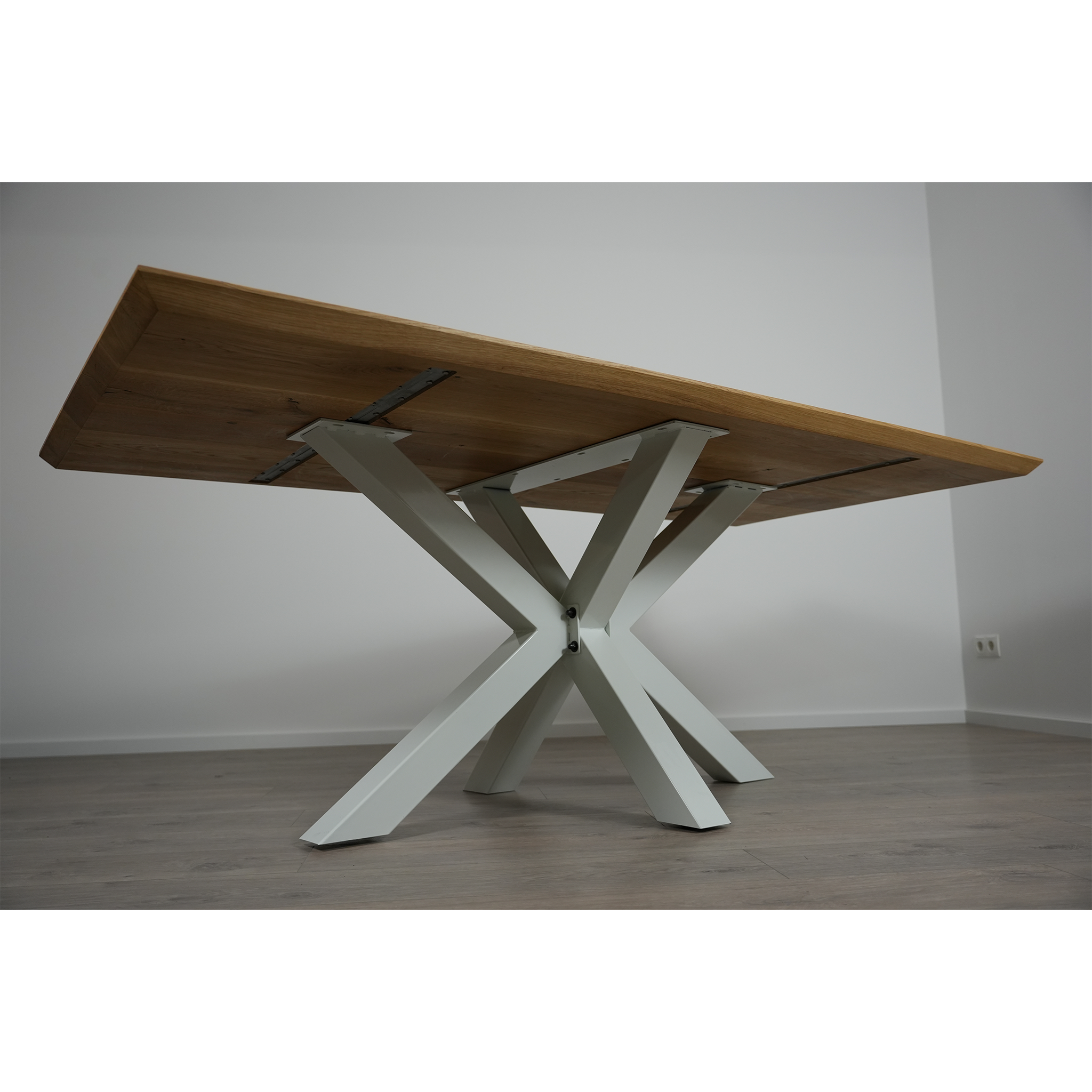 Massivholz Esstisch | Schweizer Kante Spider Gestell / Weiß