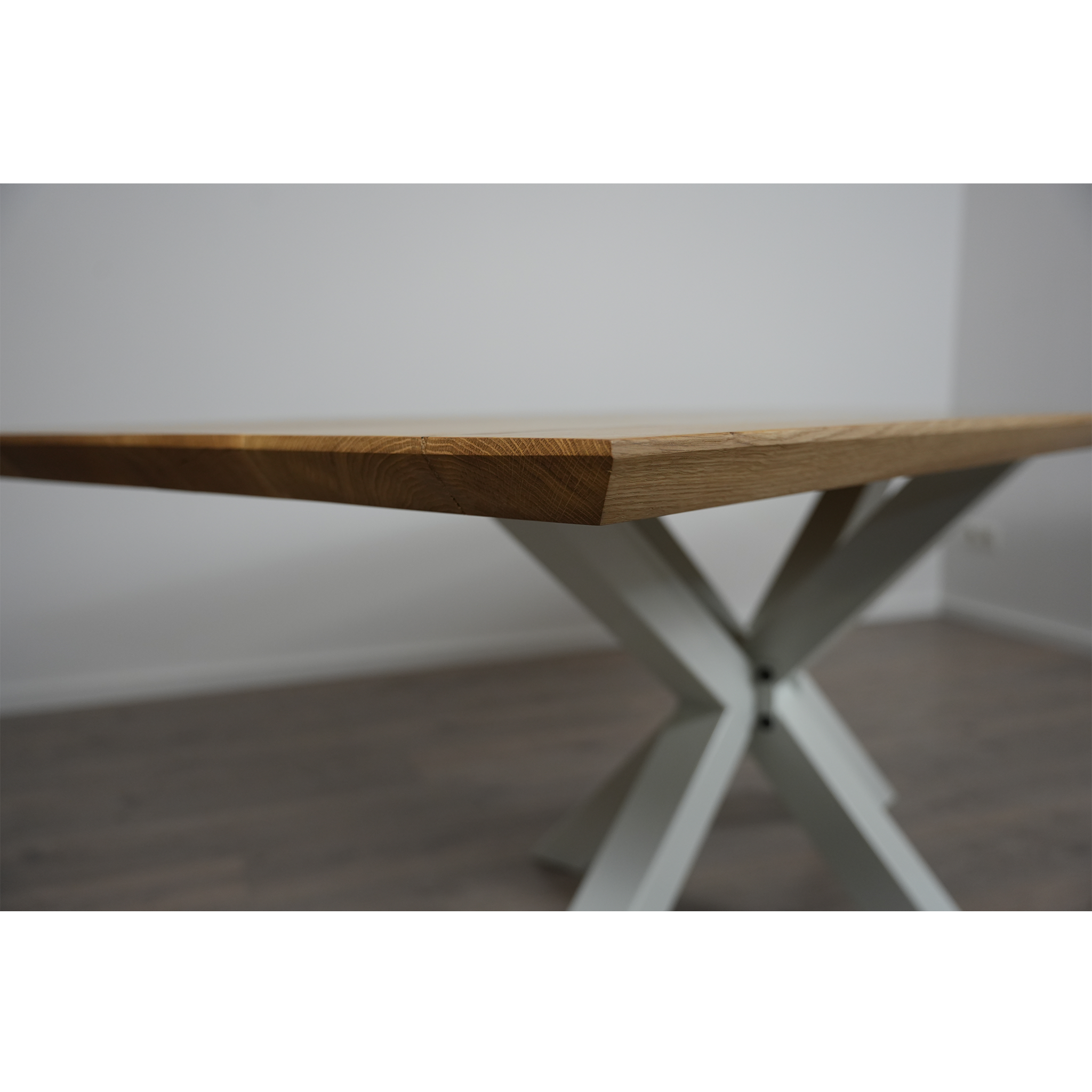 Massivholz Esstisch | Schweizer Kante Spider Gestell / Weiß