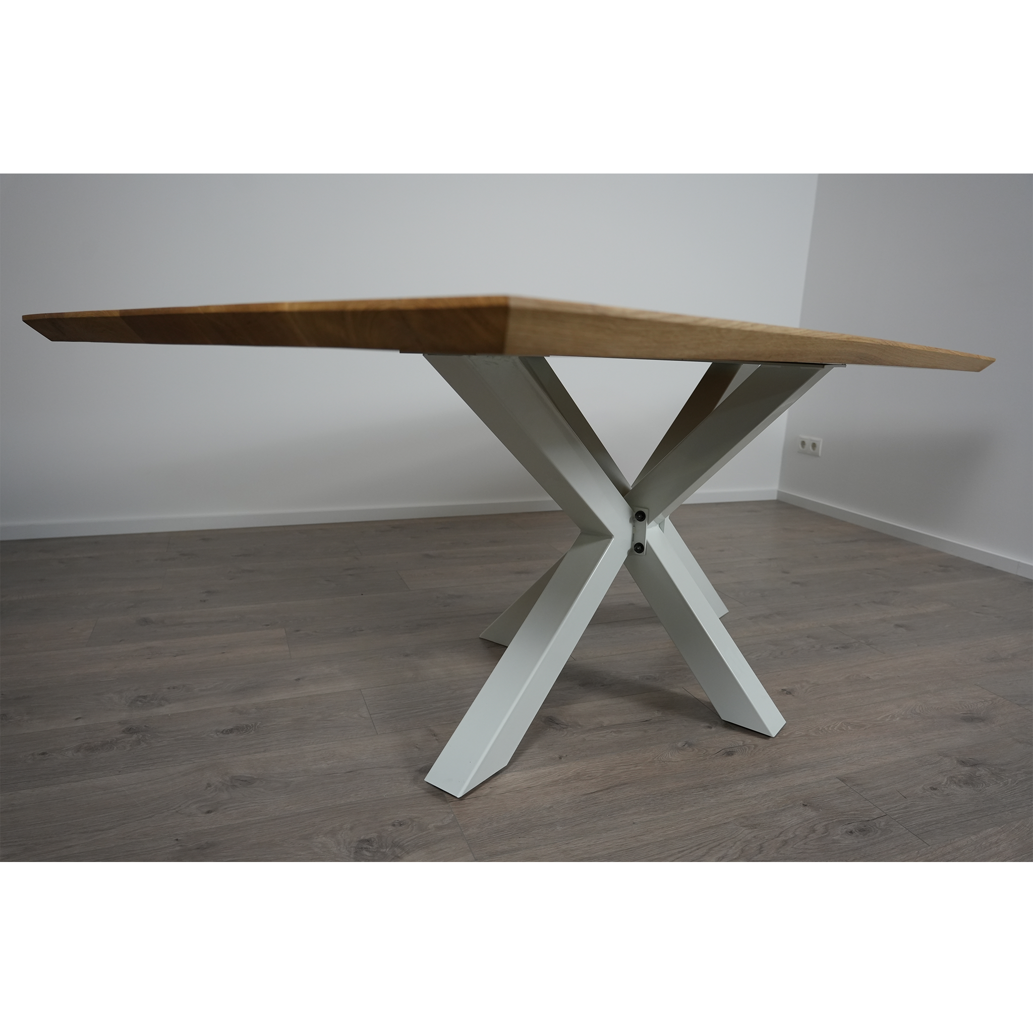 Massivholz Esstisch | Schweizer Kante Spider Gestell / Weiß