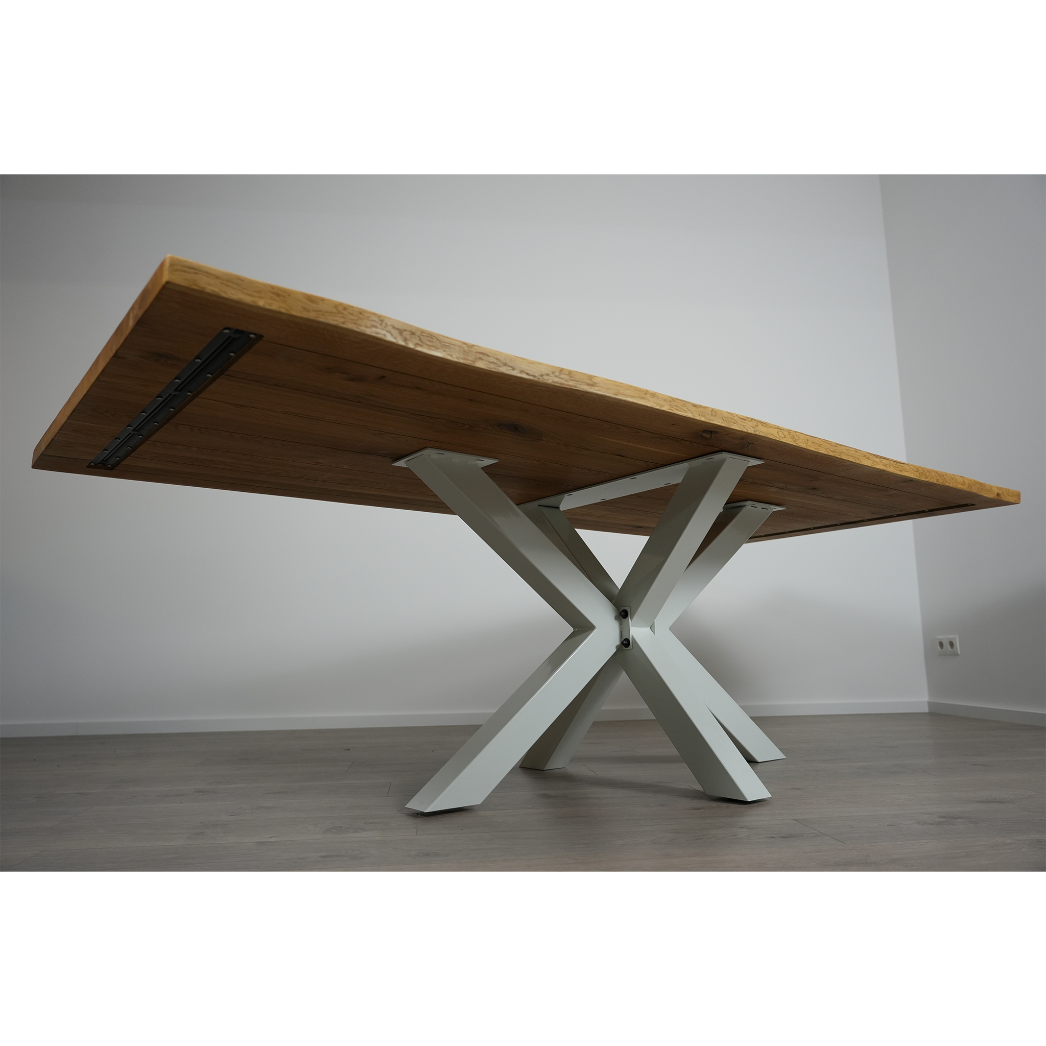 Massivholz Esstisch | Baumkante Spider Gestell / Weiß