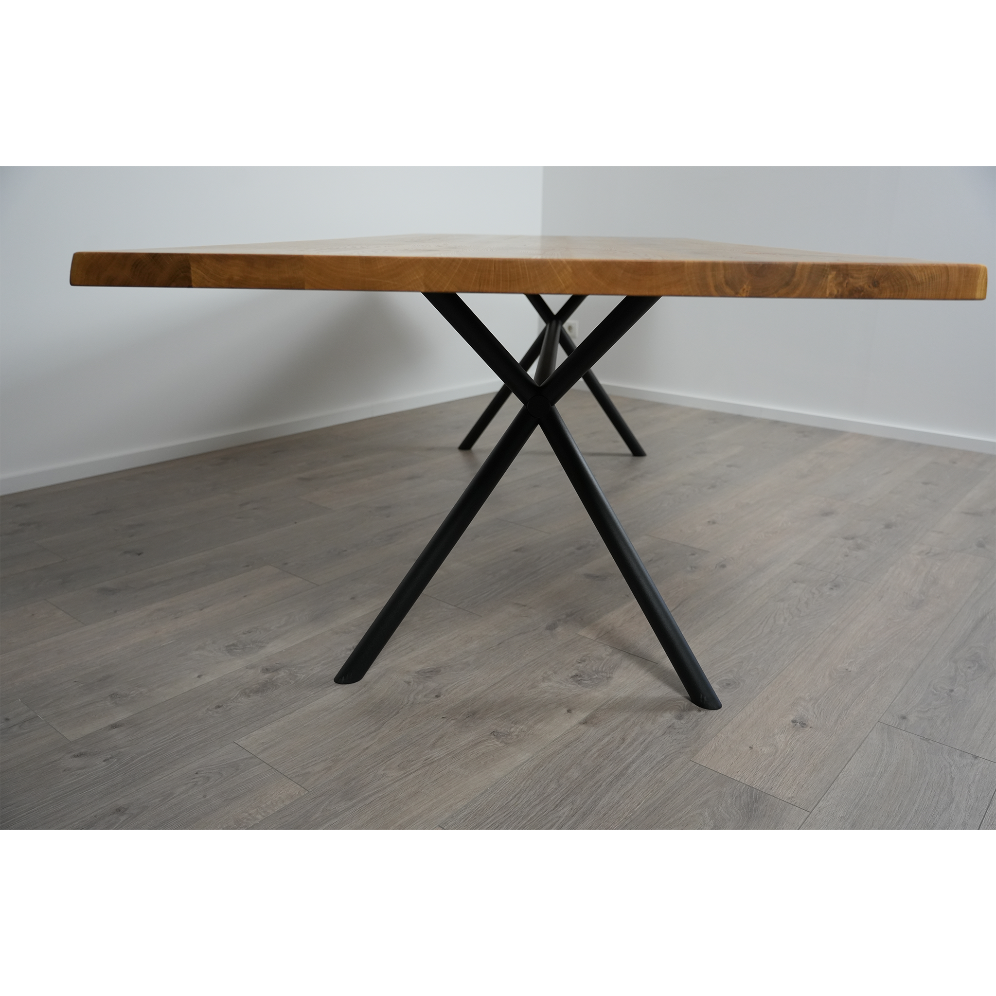 Massivholz Esstisch | Baumkante Rex Long Gestell / Schwarz