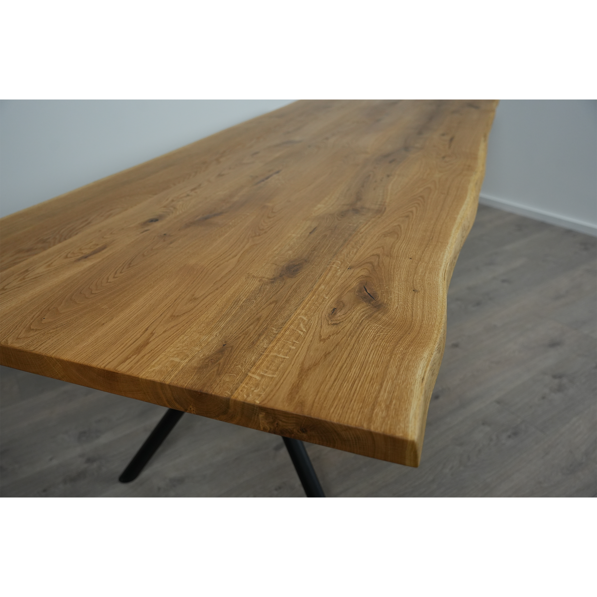 Massivholz Esstisch | Baumkante Rex Long Gestell / Schwarz